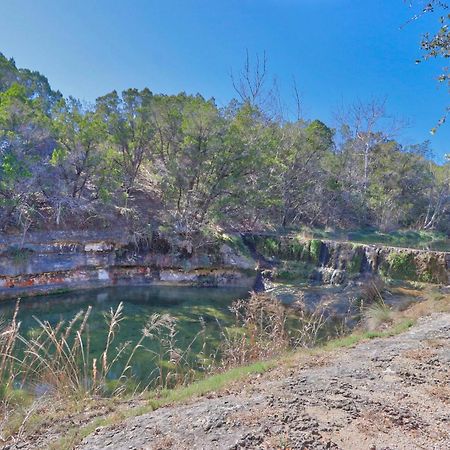 Falls Log Home Wimberley Bagian luar foto