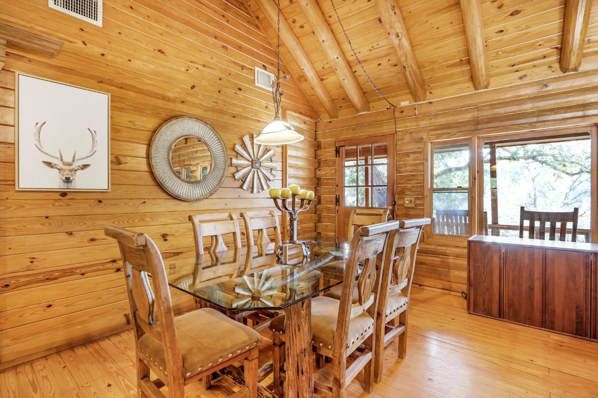 Falls Log Home Wimberley Bagian luar foto